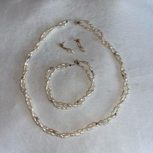 Natural pearls matching necklace, bracelet and earrings set